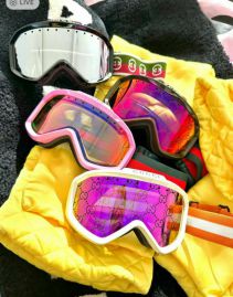 Picture of Gucci Sunglasses _SKUfw55794560fw